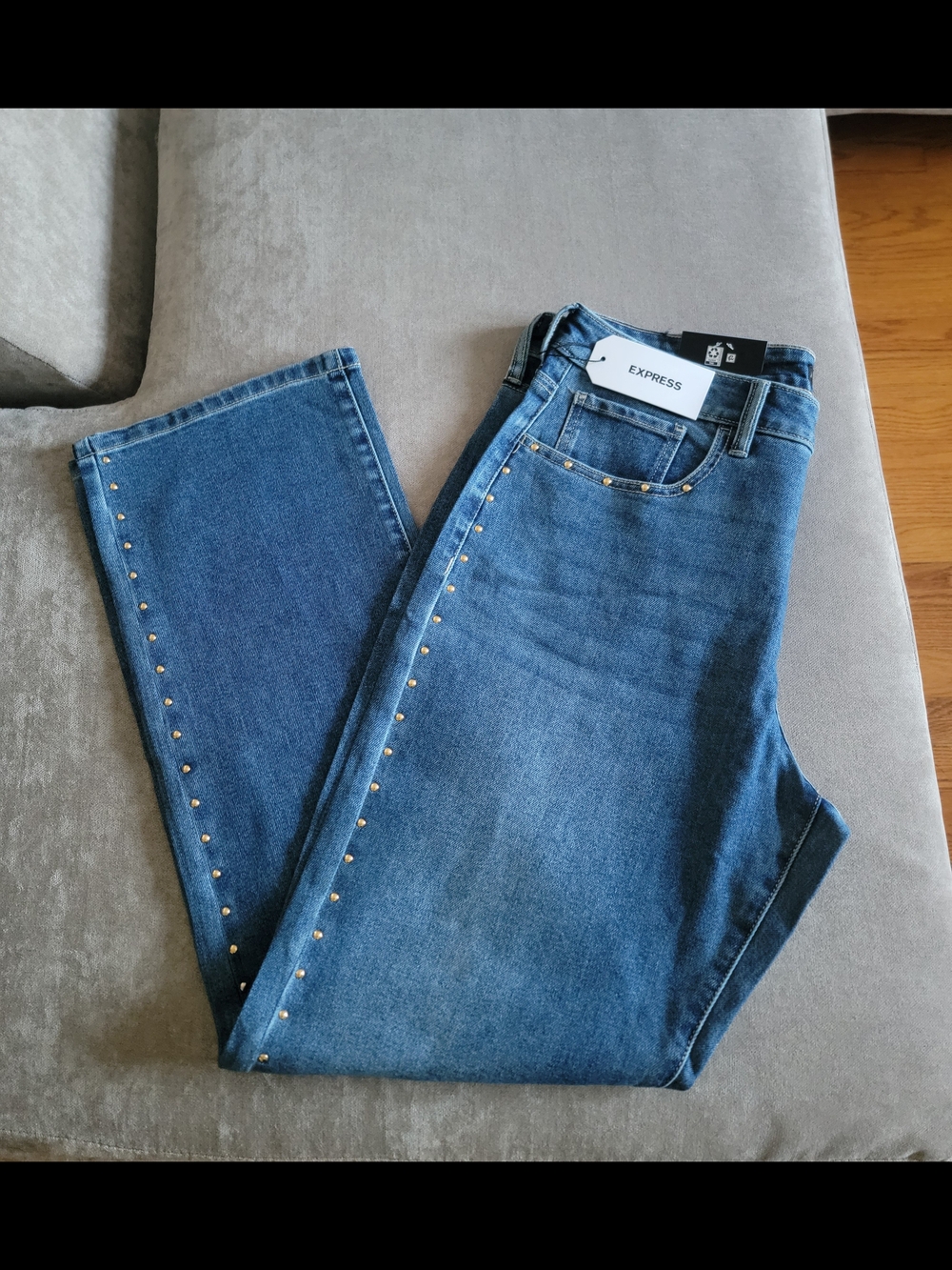 Express NWT Studded Embellished Straight Leg Jeans Size 10